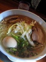 「・潮ラーメン（大盛）￥750+煮玉子￥100」@ラーメン 虹ノ麺 小山店の写真