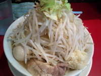 「ラーメン680円味玉100円ヤサイ、ニンニク、アブラ?」@用心棒の写真