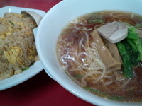 「ラーメン+半チャーハン700円」@尚ちゃんラーメンの写真