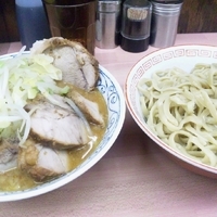 「つけ麺・豚入り（ニンニク）」@魔人豚の写真