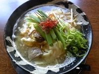 「もつ鍋ラーメン（麺固め）」@らーめん 博多維新の写真