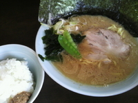 「ラーメン+小ライス」@ずいずいずっころばしの写真