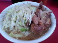 「小豚ダブル+ニンニク少し（800円）」@ラーメン二郎 環七一之江店の写真