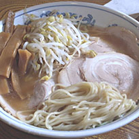 「チャーシューメン720円+大盛り100円」@静雨庵の写真