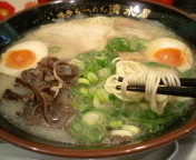 「博多らーめん580円+味玉100円」@博多ラーメン 清水屋の写真