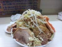 「豚ラーメン大ニンニク少なめヤサイアブラカラカラトウガラシマシ（9」@ラーメン荘 歴史を刻め 本店の写真