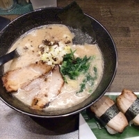「豚骨らーめん + 炙り焼豚寿司」@麺屋 立葵の写真
