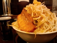 「濃厚塩とんこつラーメン 680円」@麺家 徳 アトレ川崎店の写真