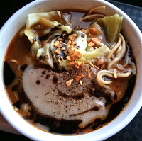 「【なんつッ亭】濃厚クリーミー豚骨味噌らーめん（ハーフサイズ￥55」@新!東京らーめんチャンピオンの写真