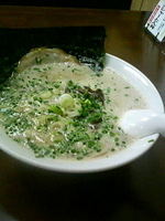 「丸 バリカタ 半替 780円」@博多ラーメン とんこつ家の写真