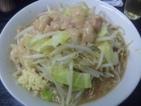 「小らーめん （アブラ ニンニク少々） 680円」@らーめん豚喜の写真