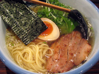 「塩らーめん（淡麗）+真空手揉麺変更@750+100」@AFURI 原宿店の写真