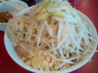 「ラーメン680円辛メンマ100円ヤサイニンニクアブラ」@用心棒 本号の写真