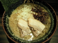 「燕三条系ラーメン」@丸め～背脂煮干～の写真