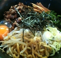 「醤油まぜそば750円」@麺屋 花形の写真