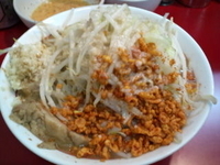 「ラーメン（ニンニク、アブラ、辛揚げ）」@千里眼の写真