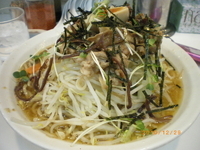 「冬限定 冬玉子めん（塩バター、チーズ）中盛 ￥800」@龍神の写真