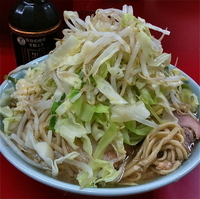 「小ラーメン（ニンニク少し・野菜増し￥650）」@ラーメン二郎 中山駅前店の写真