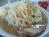 「ラーメン（野菜多め、味濃いめ、ニンニク）600円」@らーめん大 平井店の写真