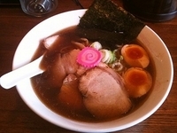 「醤油らうめん」@拉麺shin. 厚別店の写真