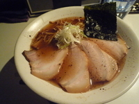 「煮豚そば 醤油」@SOBAHOUSE金色不如帰の写真