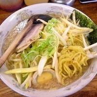 「ネギらーめん（サービス大盛/麺カタメ）700円」@らーめん三水の写真