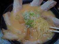 「胡麻チャーシューめん(太麺) 980円」@麺房 乙羽やの写真