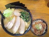 「大山SP（醤油）・白飯中盛（無料）・賄いチャーシューフレーク（5」@ラーメン 大山家の写真