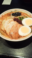 「卵入りラーメン」@黒亭 本店の写真