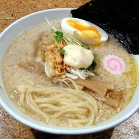 「白丸【ガーリック帆立風味ホワイトソース和え】」@きくちひろきの写真