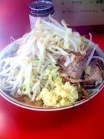 「大ラーメン+野菜+ニンニク」@ラーメン二郎 小岩店の写真