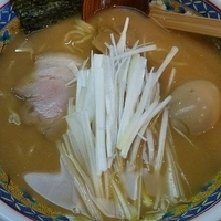 「醤油ラーメン （白髪ネギトッピング）」@熱烈ラーメン くびきの写真