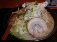 「豚骨醤油ラーメン（680円）」@うまいごはん家 大森東口駅前店の写真