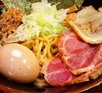 「油そば（海老風味）+低温チャーシュー2枚（690円+100円）」@肉支那蕎麦 喜元門 柏店の写真