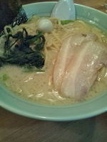 「塩ラーメン大(1.5玉)(麺:硬め)¥700」@横浜ラーメン 壱六家 桶川坂田店の写真