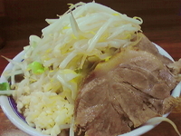 「小ラーメン（ニンニクマシ）」@ラーメン二郎 新小金井街道店の写真