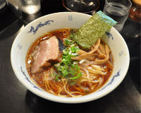 「軍鶏らーめん（醤油） 680円」@麺家 うえだの写真