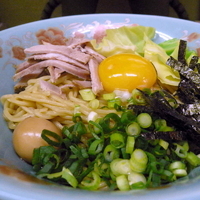 「油そば 400円 + 月見 100円」@入船食堂の写真