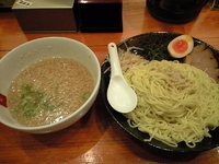 「TJつけ麺（850円）+ミニチャーシュー丼（300円）+ウーロン」@赤坂屋 前橋吉岡店の写真