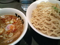 「赤つけめん」@つけめん102サクラサクの写真