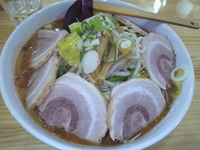 「チャーシュー野菜みそラーメン（1,100円）」@製麺 伊勢屋の写真