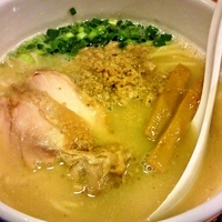 「白鶏らーめん」@鶏の穴の写真