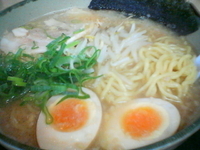 「にんたまラーメン/醤油大盛り （￥550）」@ゆにろーず 流山店の写真