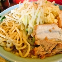 「ラーメン ￥700 （ニンニク少なめ）」@ラーメン髭の写真