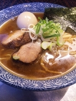 「正油そば【680円】、味玉【100円】」@麺匠 呉屋の写真