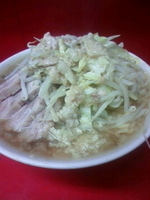 「小豚（ヤサイ、アブラ、ニンニクちょっと）」@ラーメン二郎 西台駅前店の写真