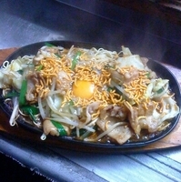 「焼きラーメン+もつ￥900」@KENZOの写真