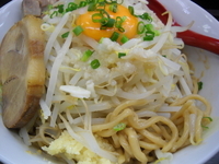 「カルボ郎（麺硬+脂少+野菜多+ニンニク有）」@豪快家 大山店の写真