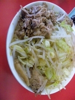 「小ラーメン 崩し豚 ヤサイ ニンニク」@ラーメン二郎 茨城守谷店の写真