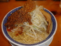 「うま辛めん（野菜ニンニク普通、あぶら少なめ、麺硬め）」@山勝角ふじ 新松戸店の写真